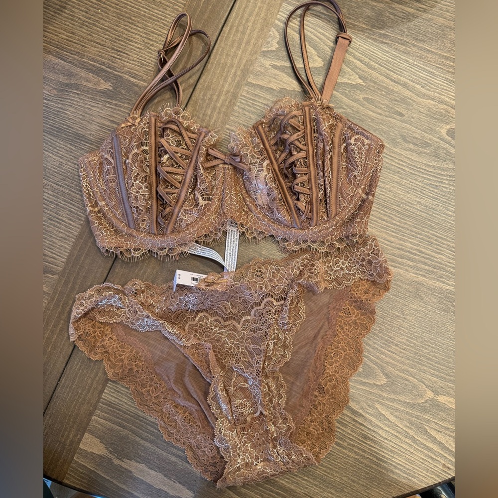 NWT Victoria’s Secret Lace Lingerie